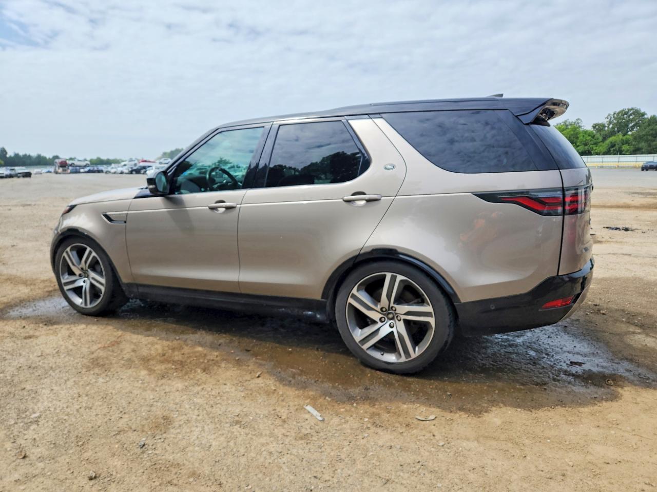 2021 LAND ROVER Discovery