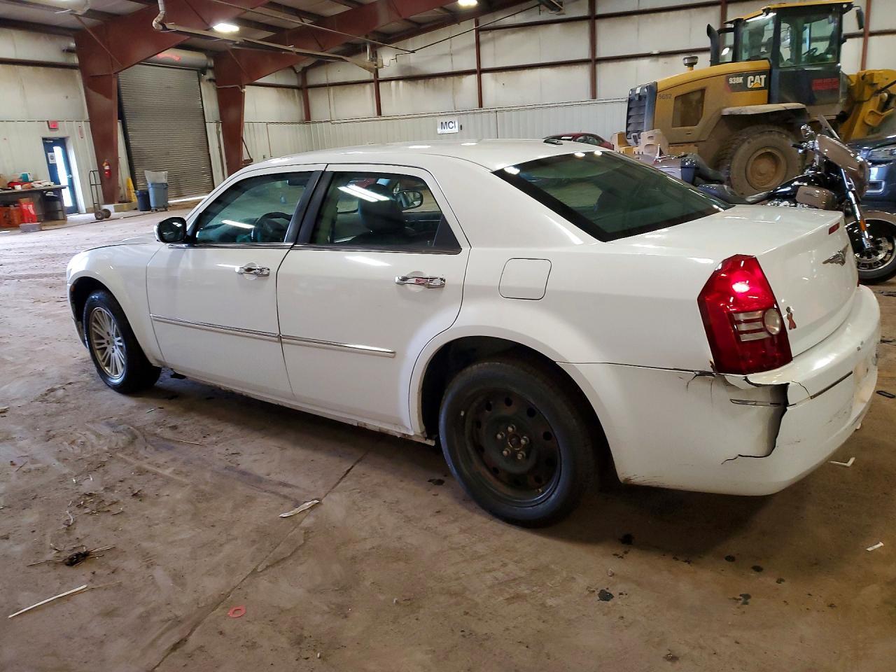 2010 CHRYSLER 300