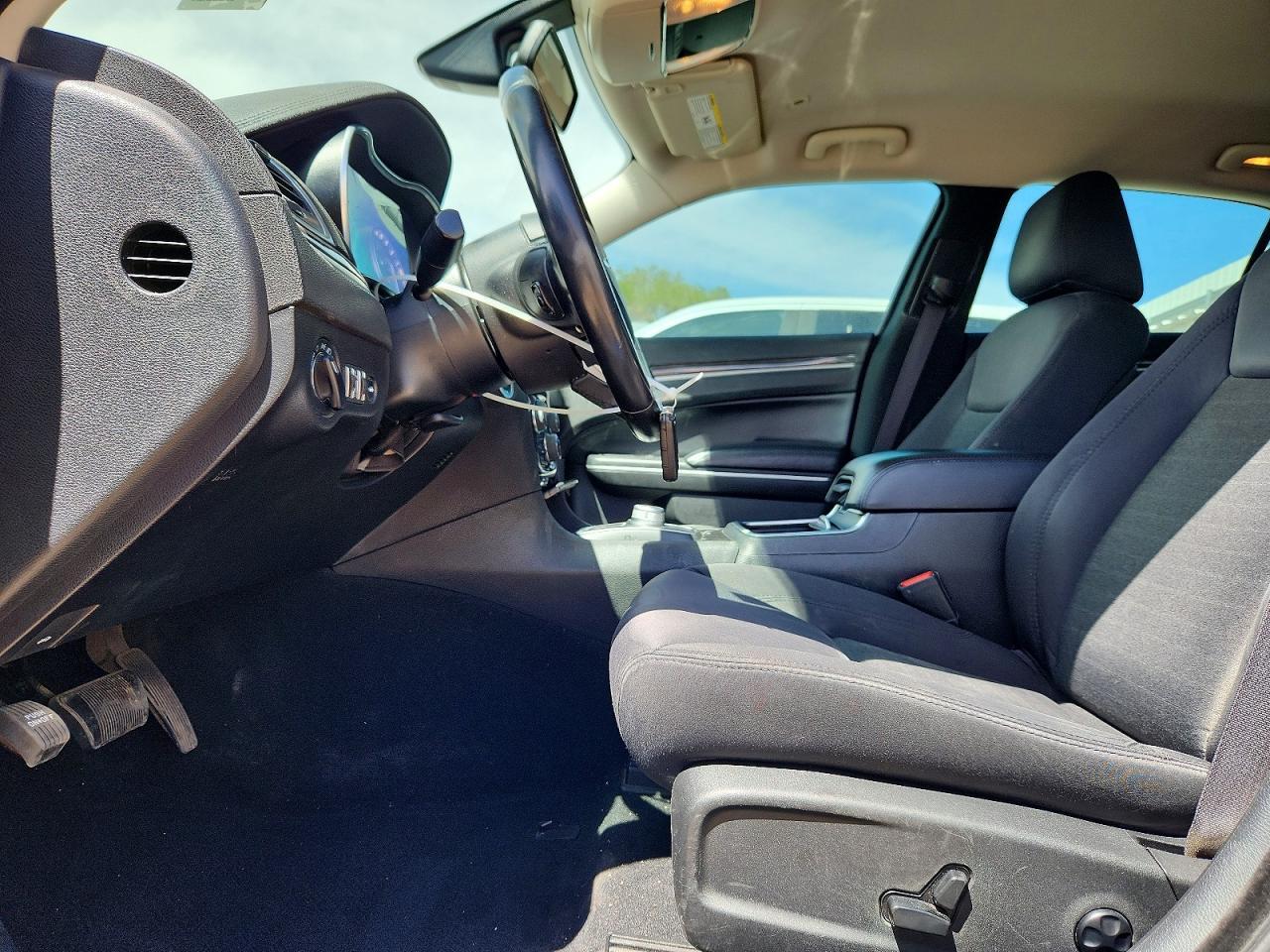 2019 CHRYSLER 300