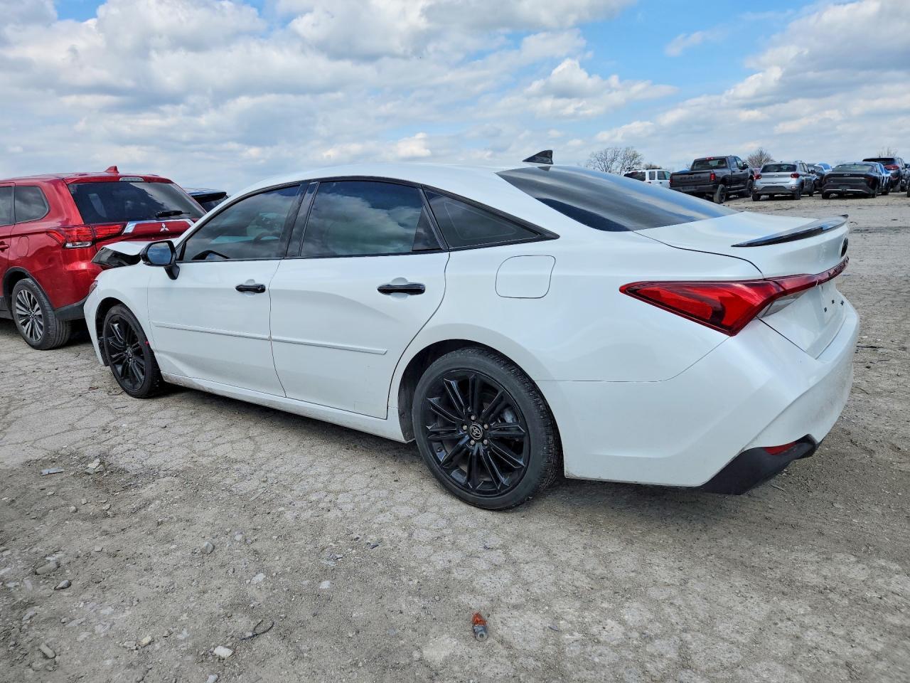 2022 TOYOTA Avalon