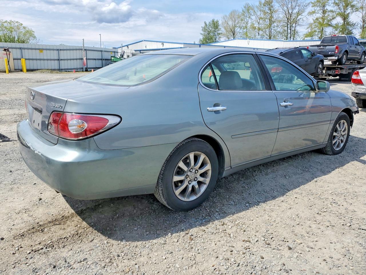 2004 LEXUS ES 330