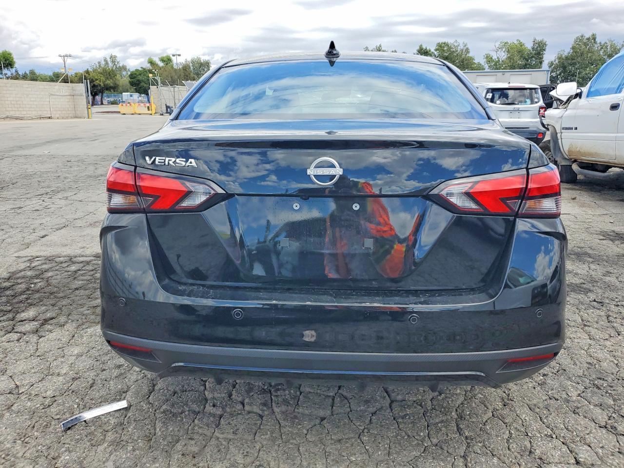 2025 NISSAN VERSA