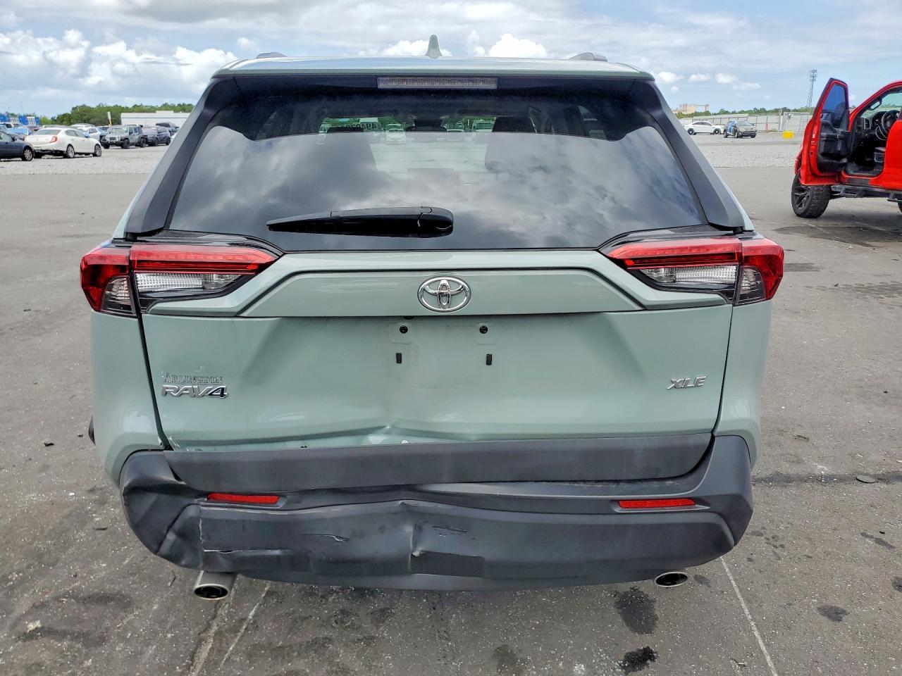 2019 TOYOTA RAV4