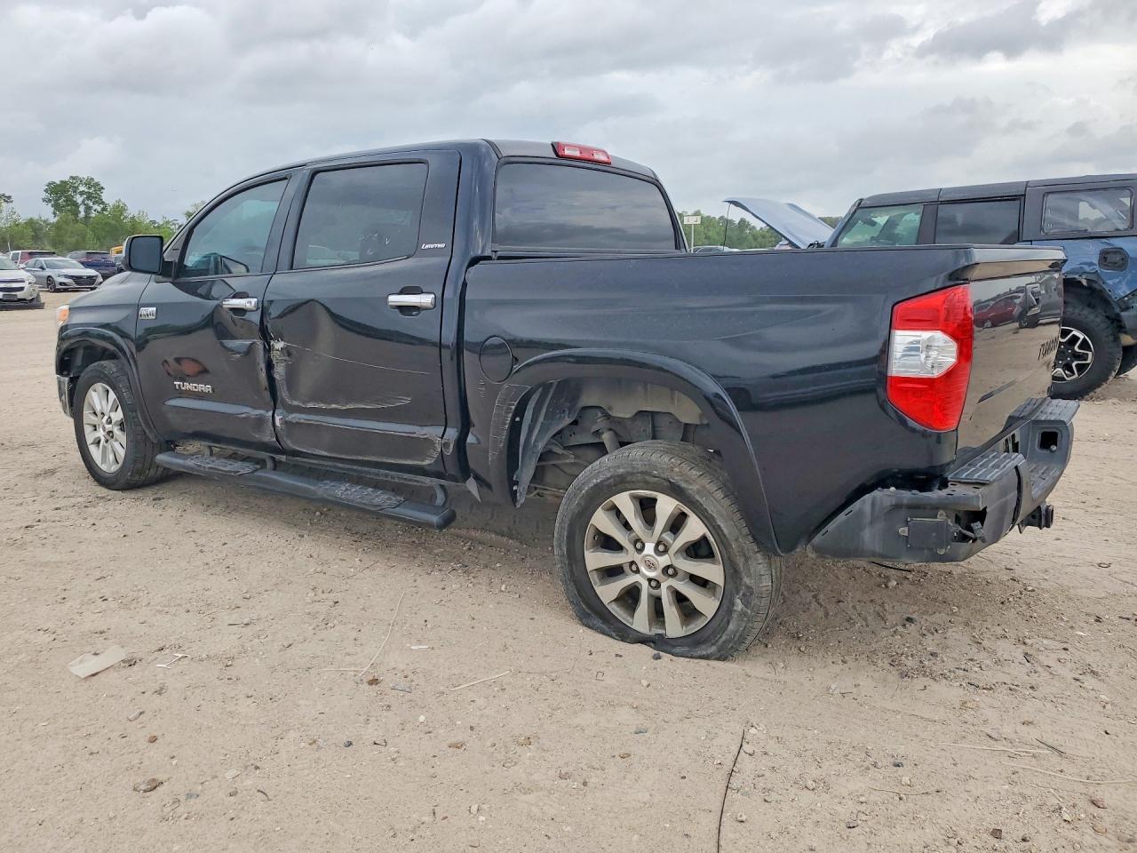 2016 TOYOTA TUNDRA
