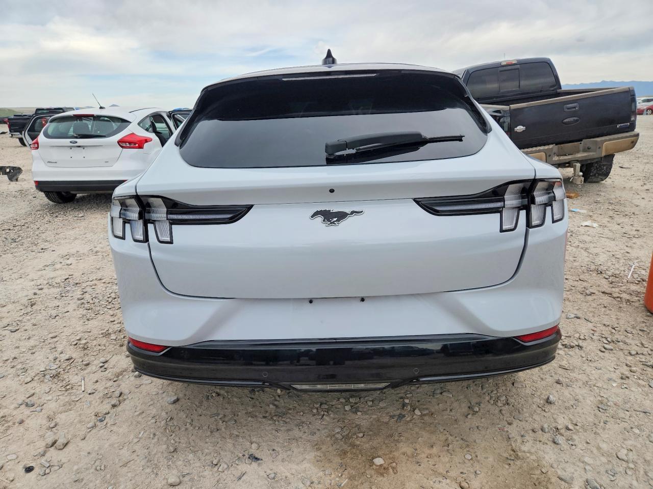 2021 FORD Mustang Mach-E