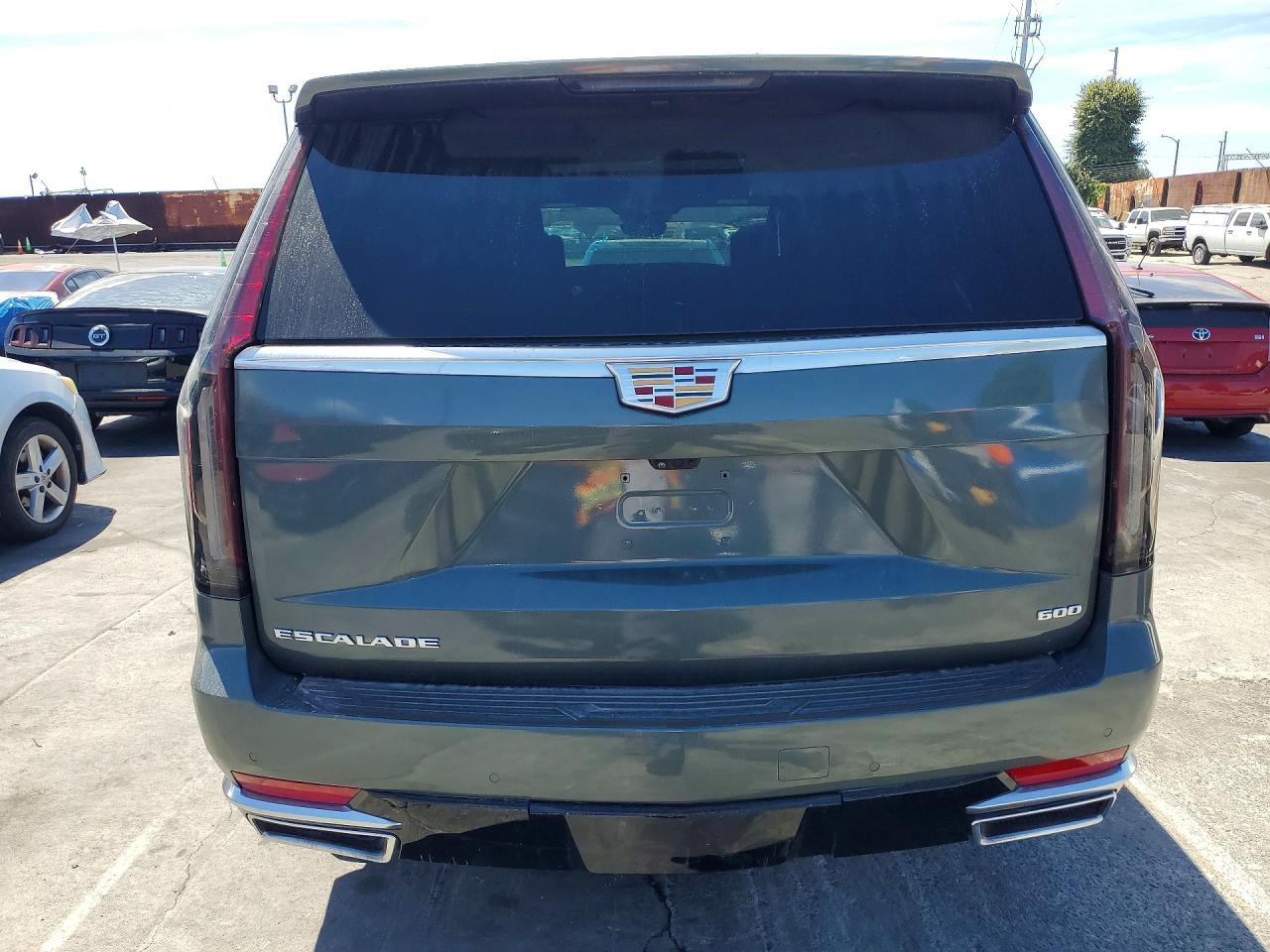 2024 CADILLAC ESCALADE