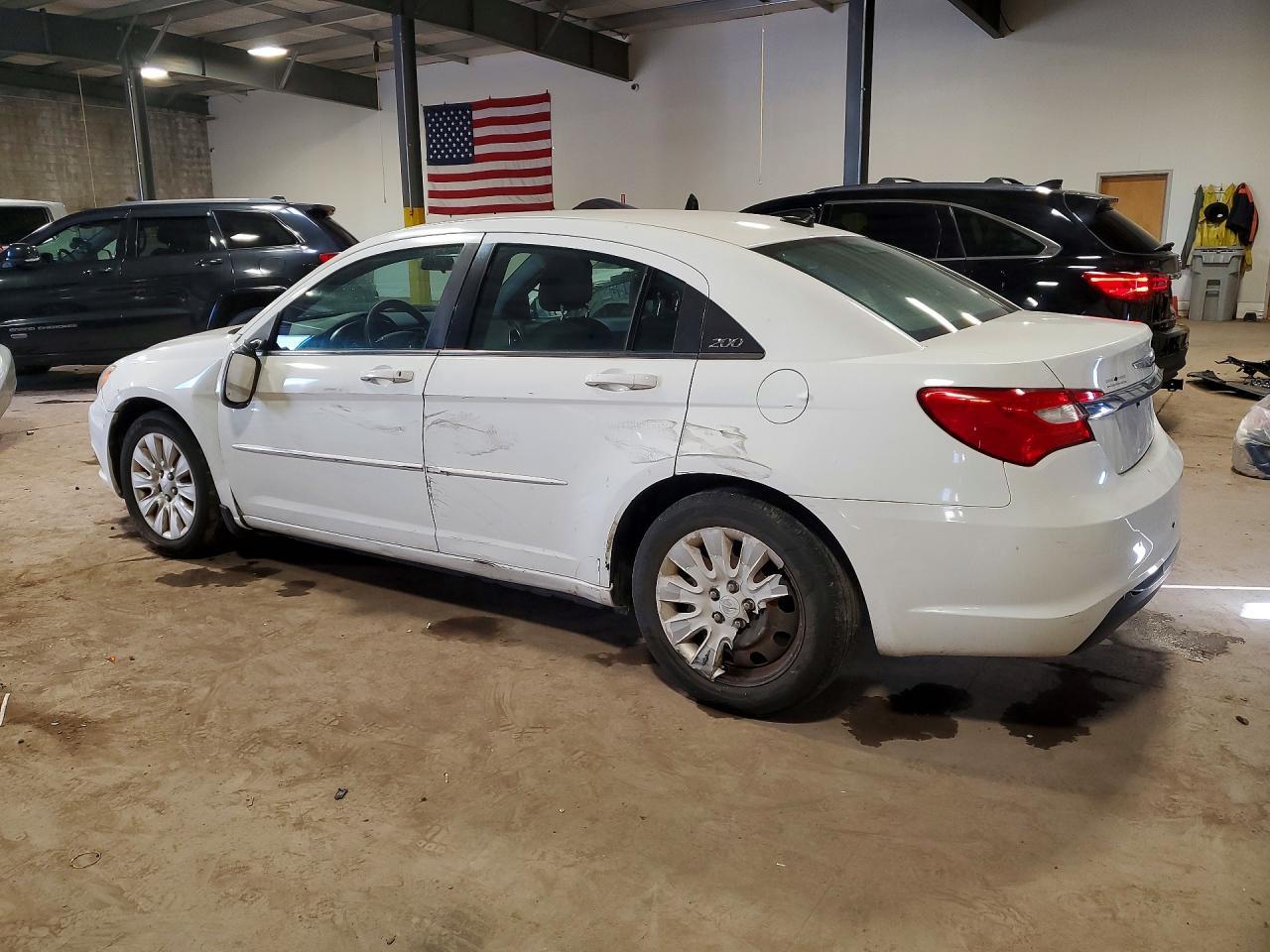 2011 CHRYSLER 200