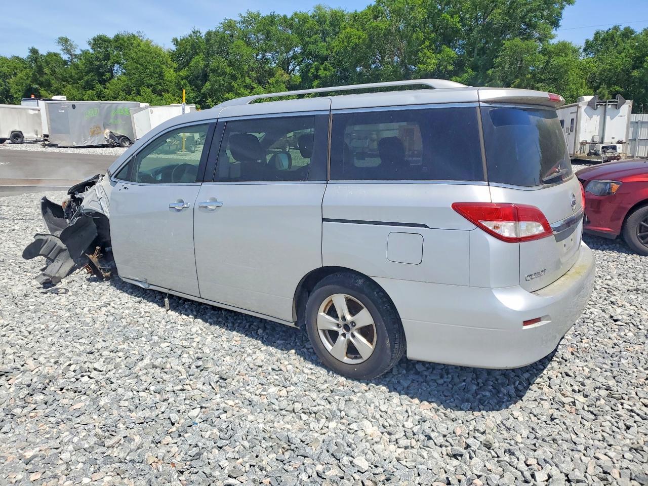 2017 NISSAN Quest