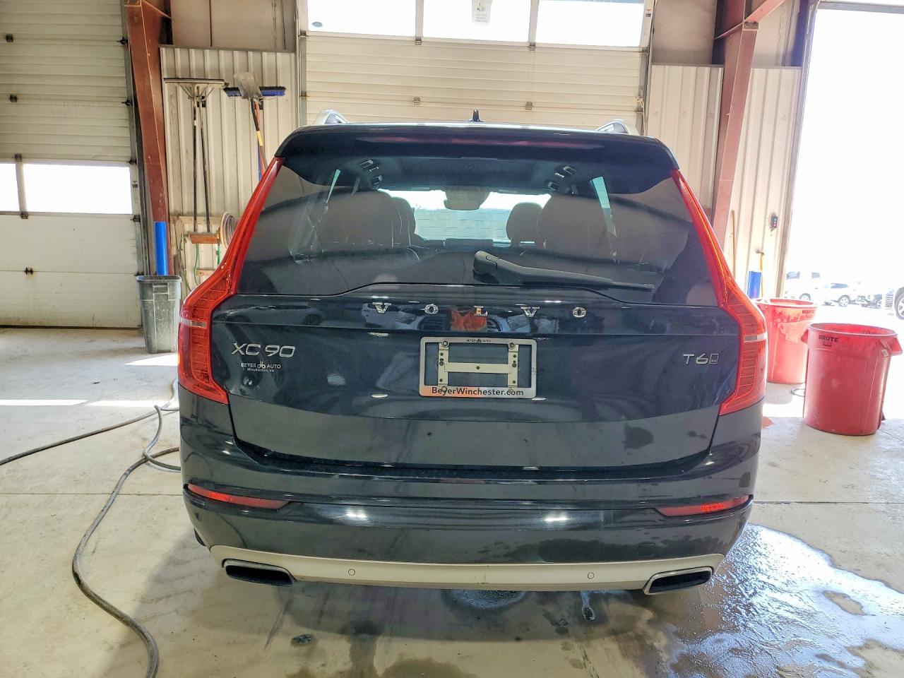 2016 VOLVO XC90