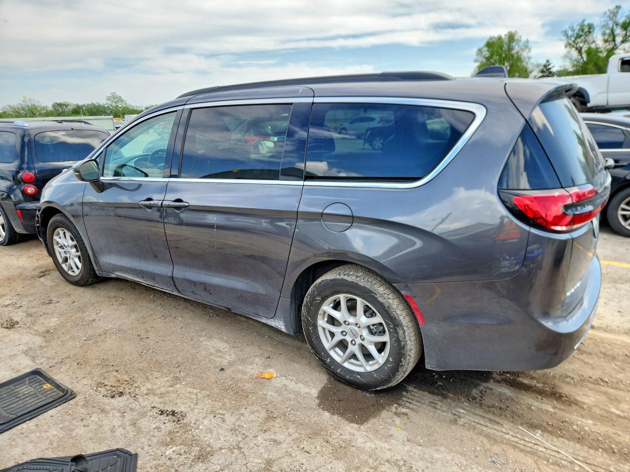 2022 CHRYSLER Pacifica