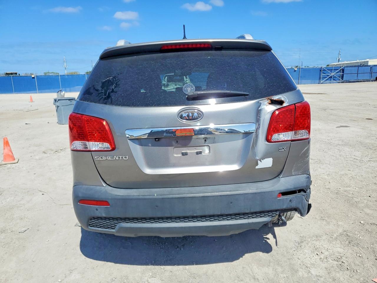 2011 KIA SORENTO