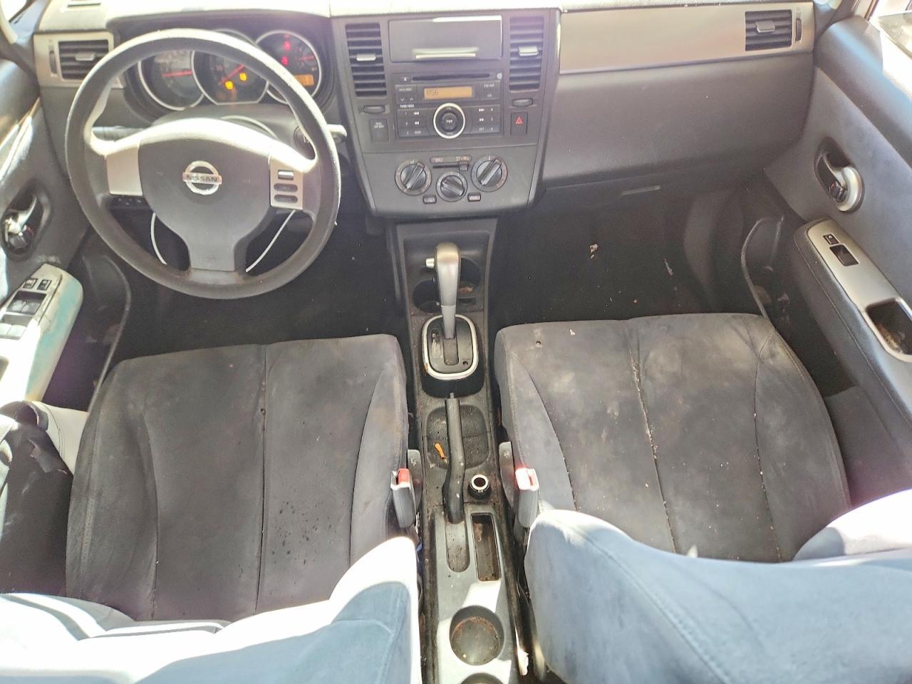 2009 NISSAN VERSA