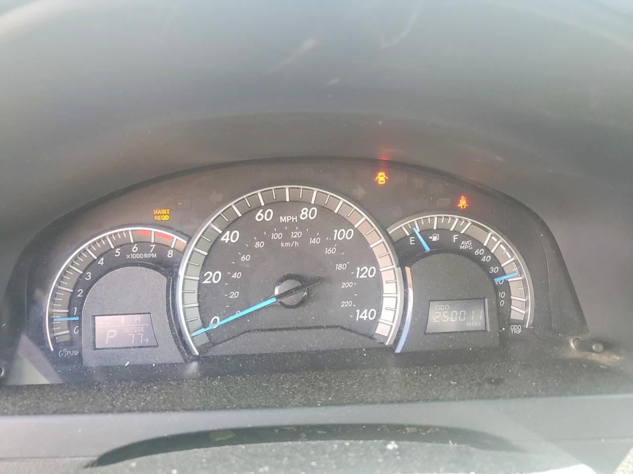 2014 TOYOTA CAMRY