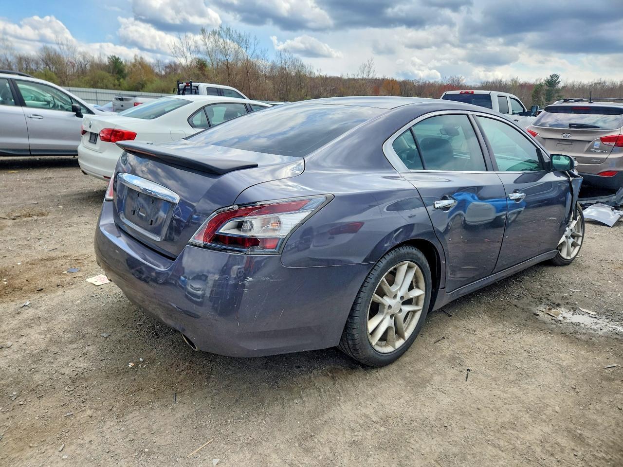 2013 NISSAN Maxima