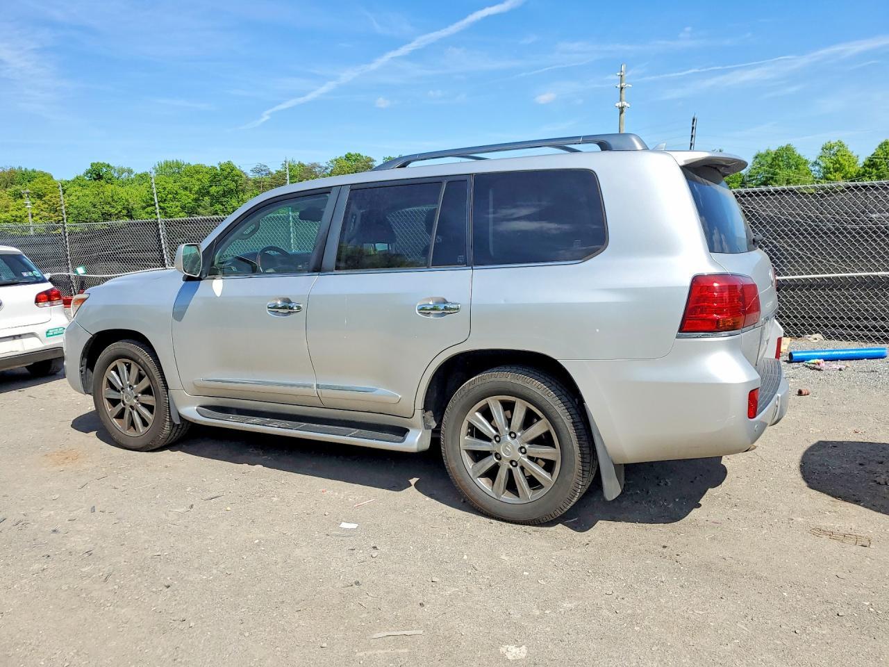 2011 LEXUS LX 570