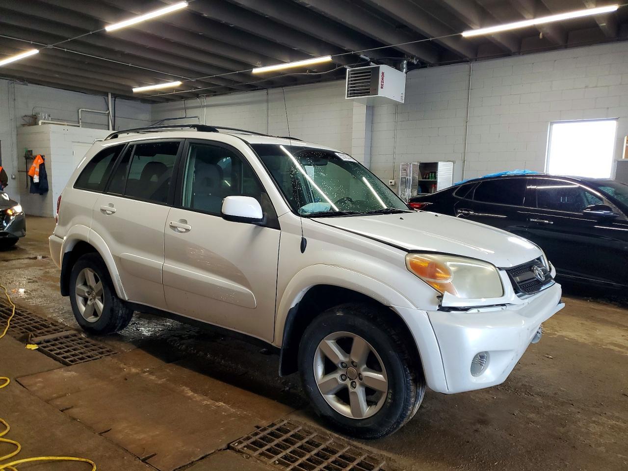 2004 TOYOTA RAV4