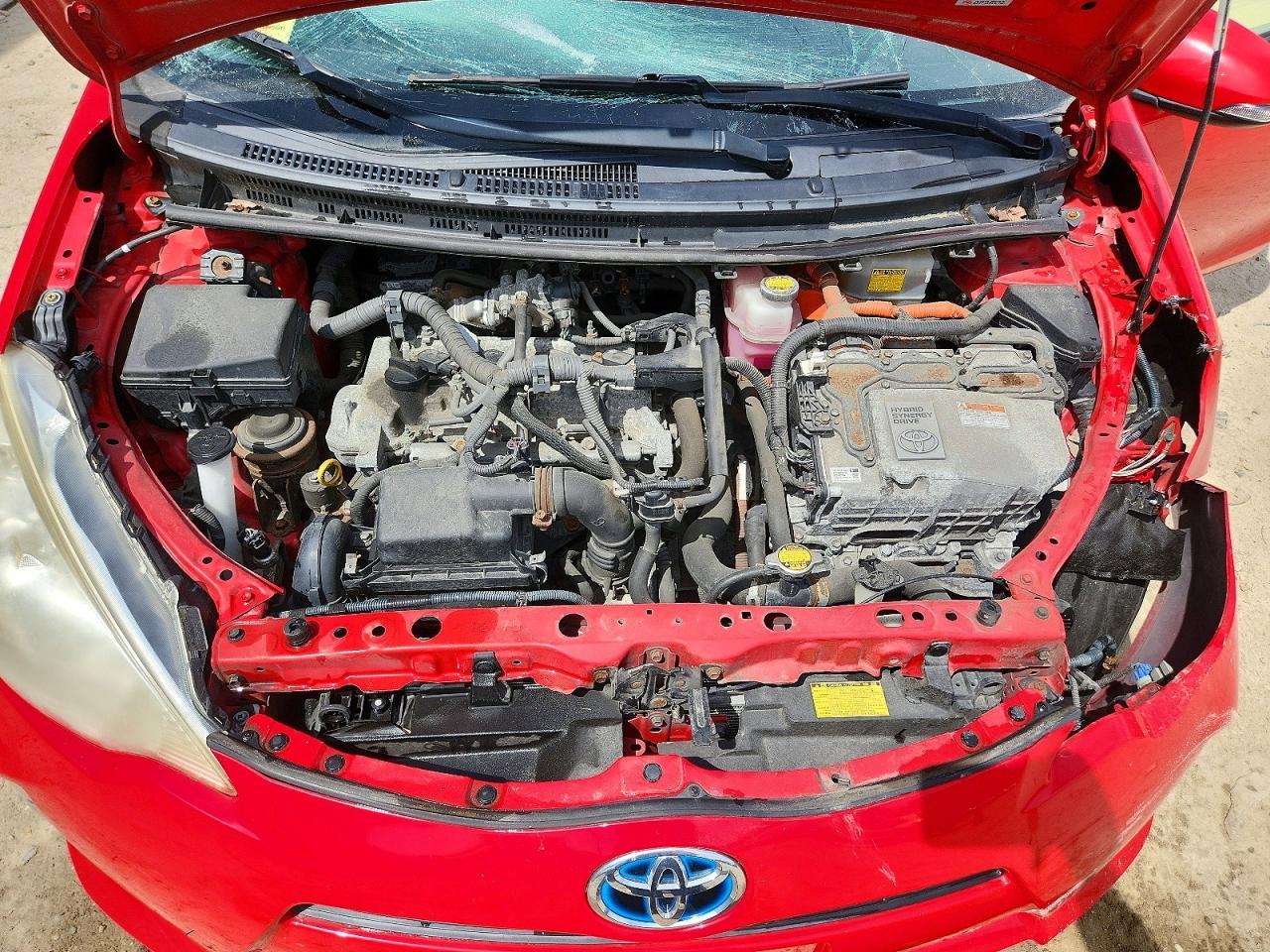 2013 TOYOTA Prius c