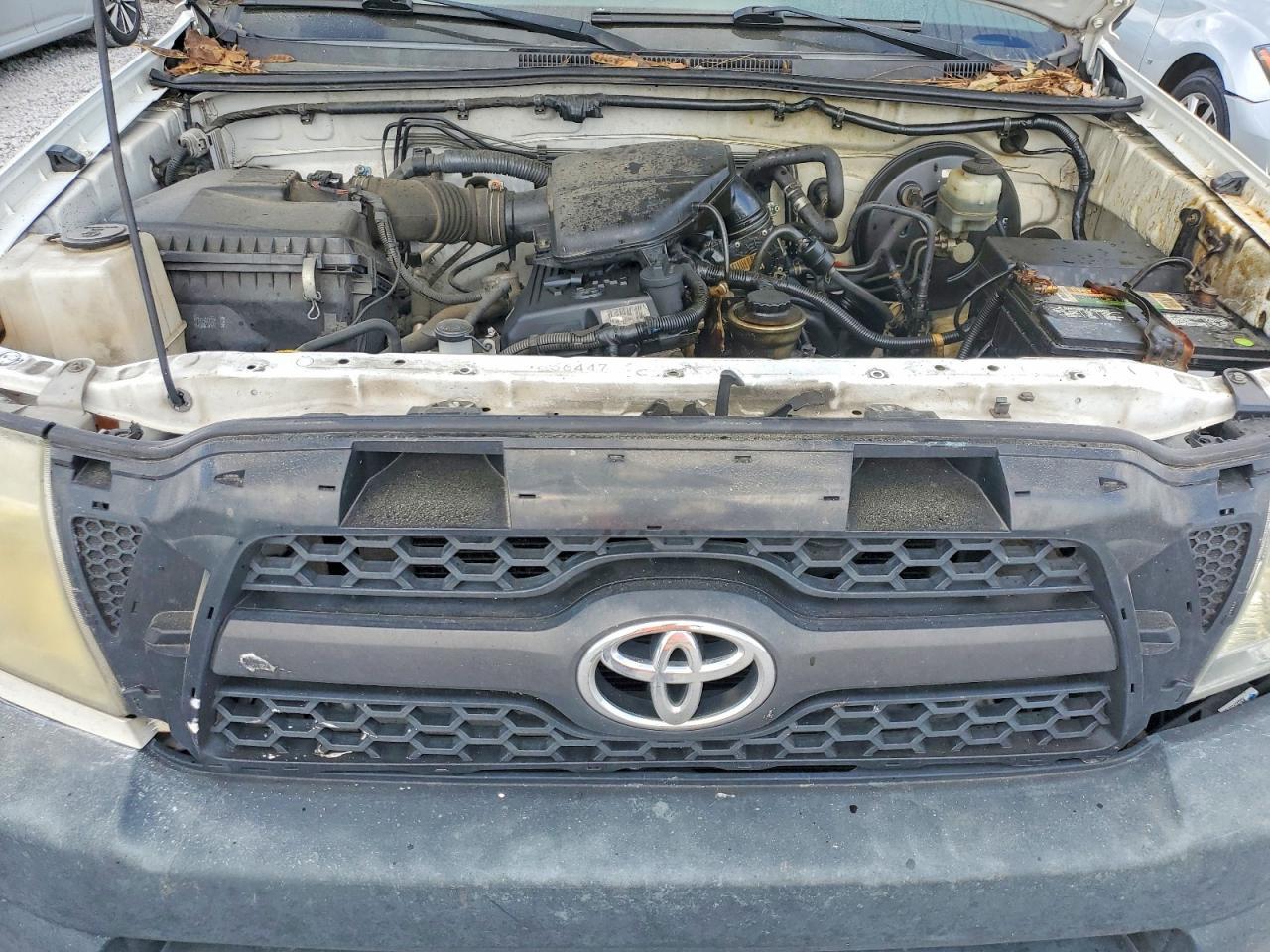 2011 TOYOTA TACOMA