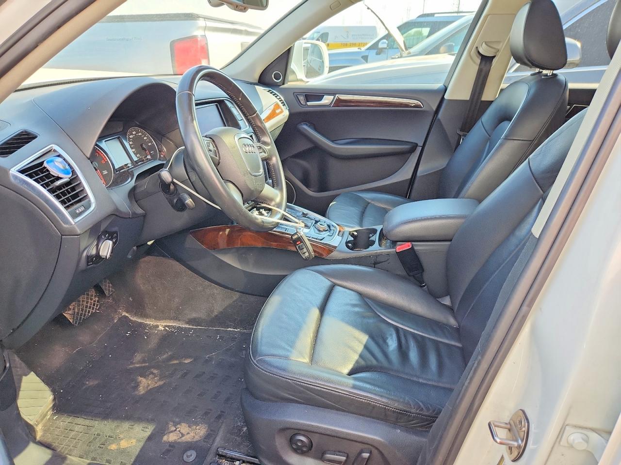 2011 AUDI Q5