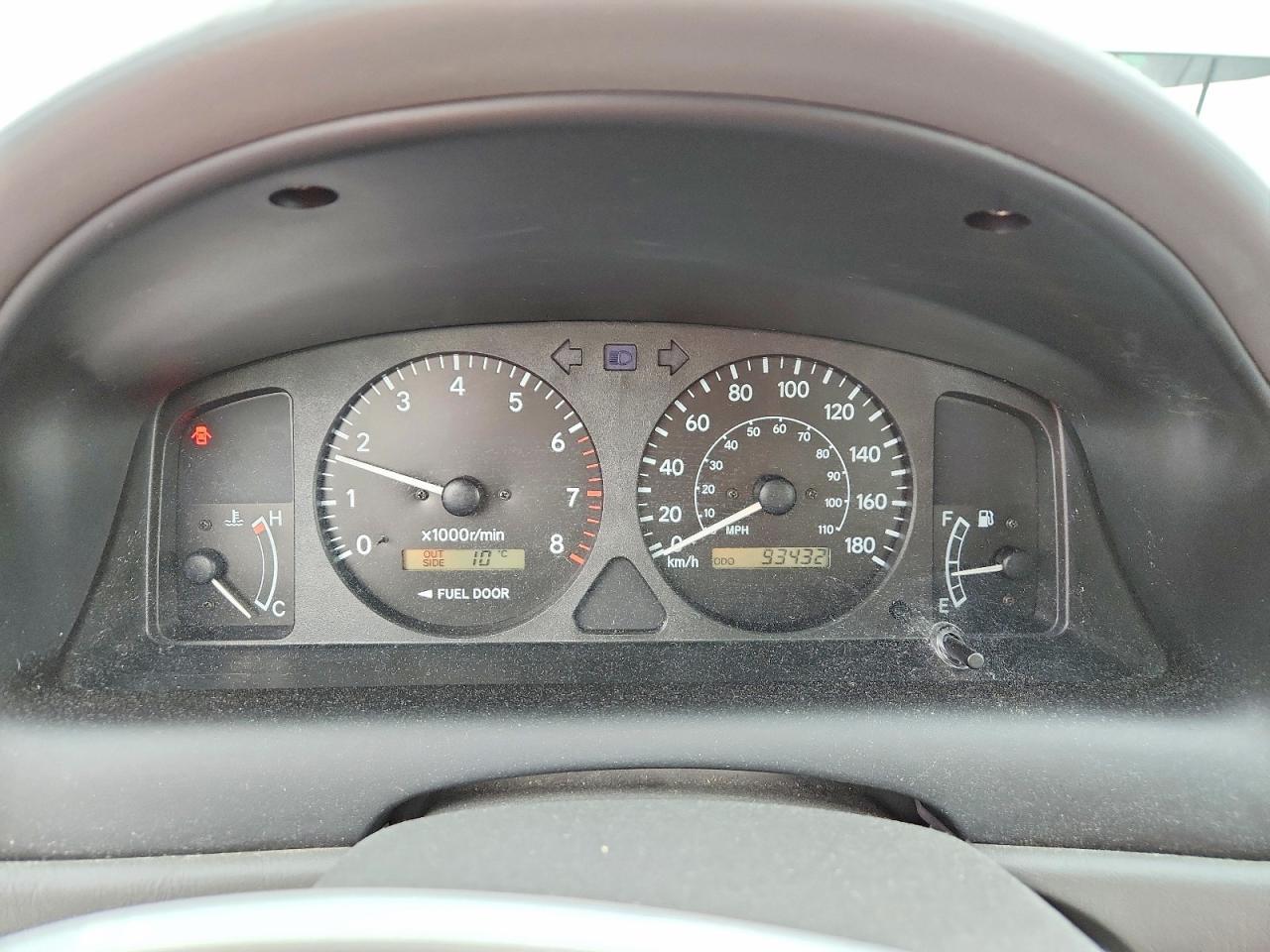 2001 TOYOTA COROLLA