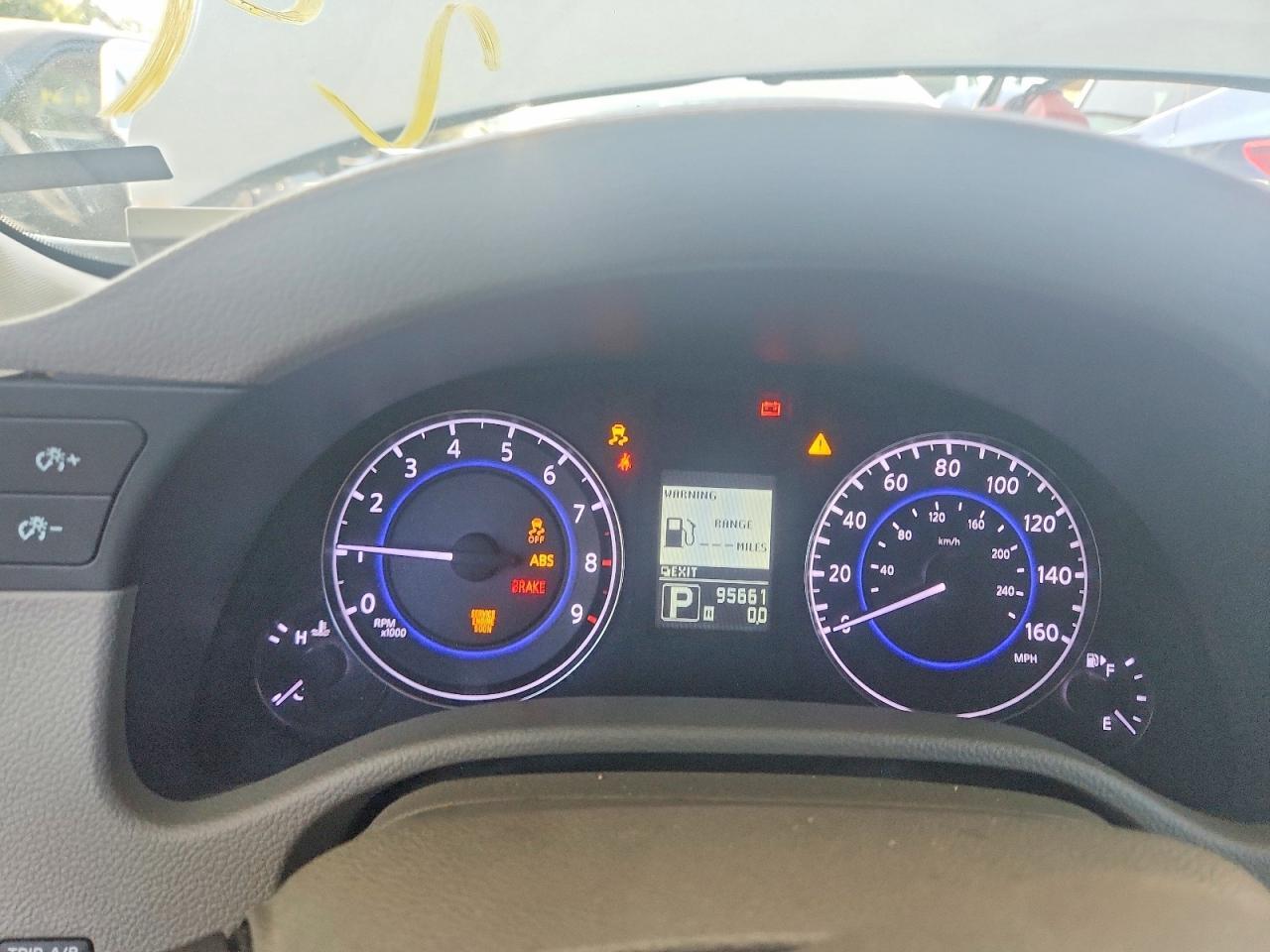 2013 INFINITI G37