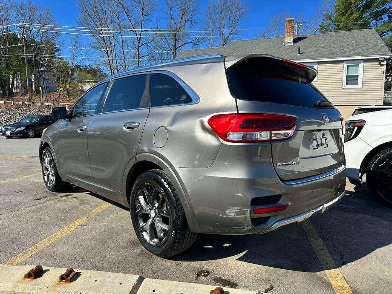 2016 KIA SORENTO