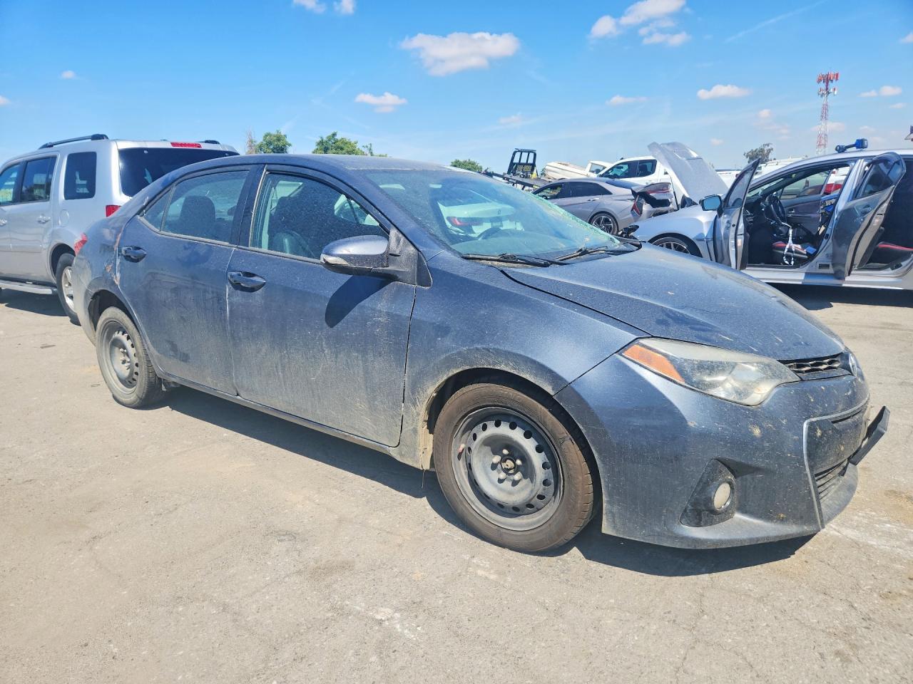 2015 TOYOTA COROLLA