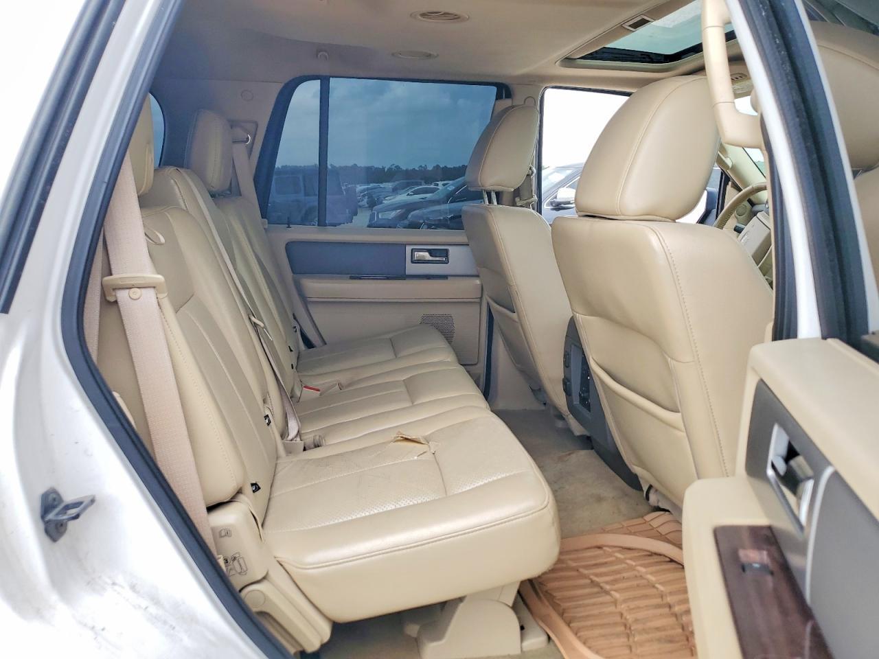 2011 FORD Expedition