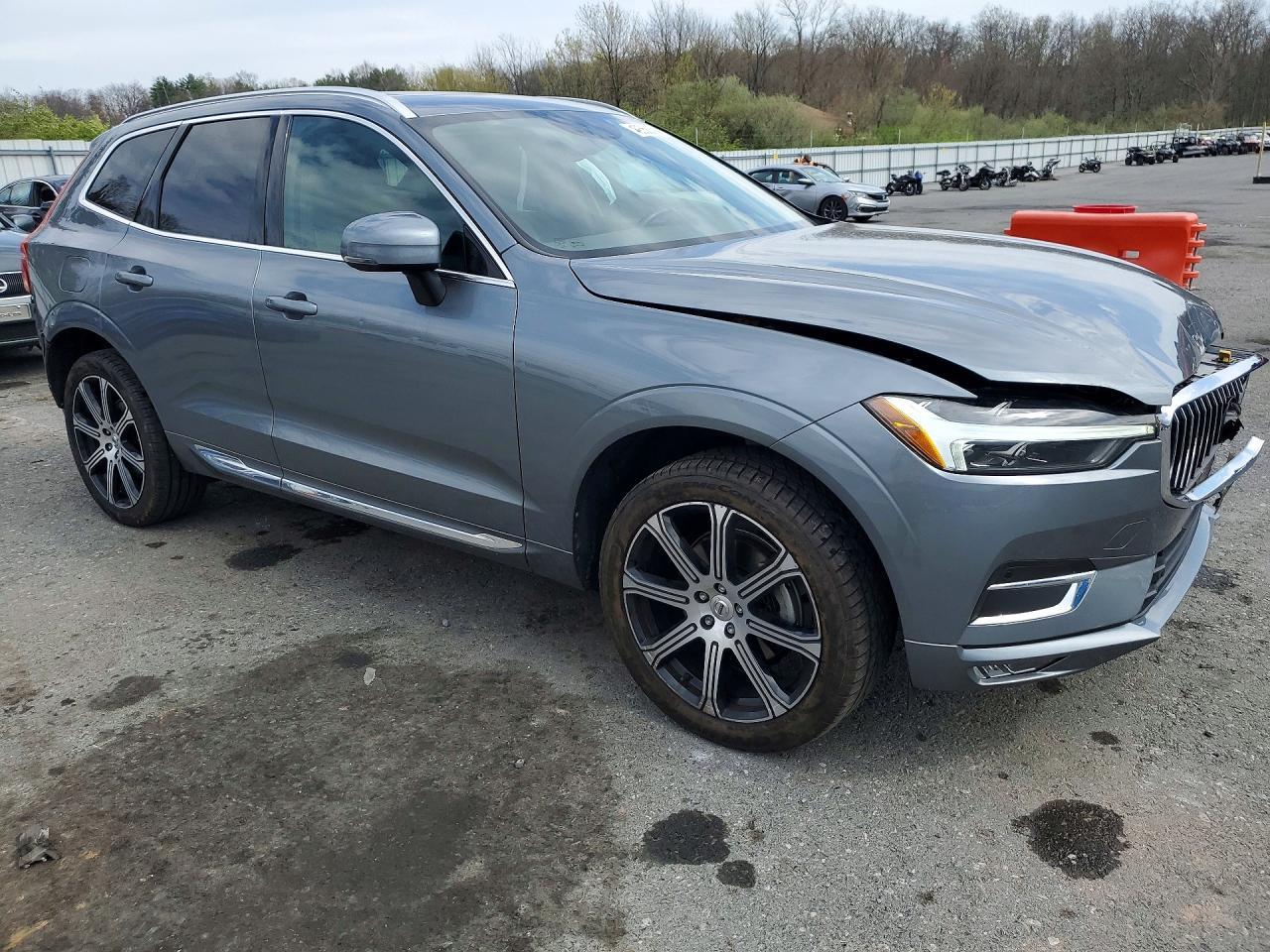 2021 VOLVO XC60