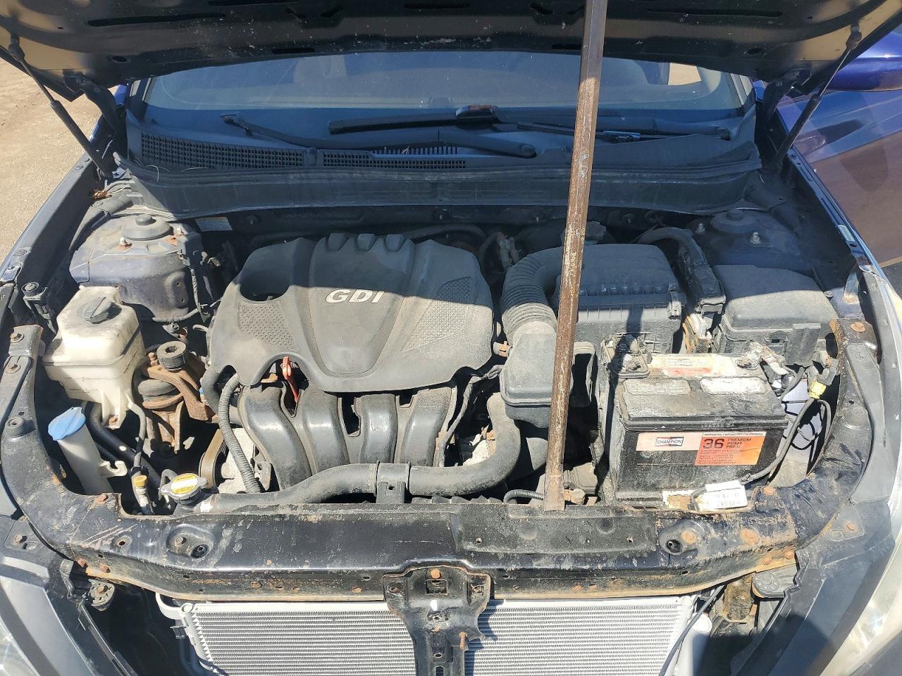 2011 HYUNDAI SONATA