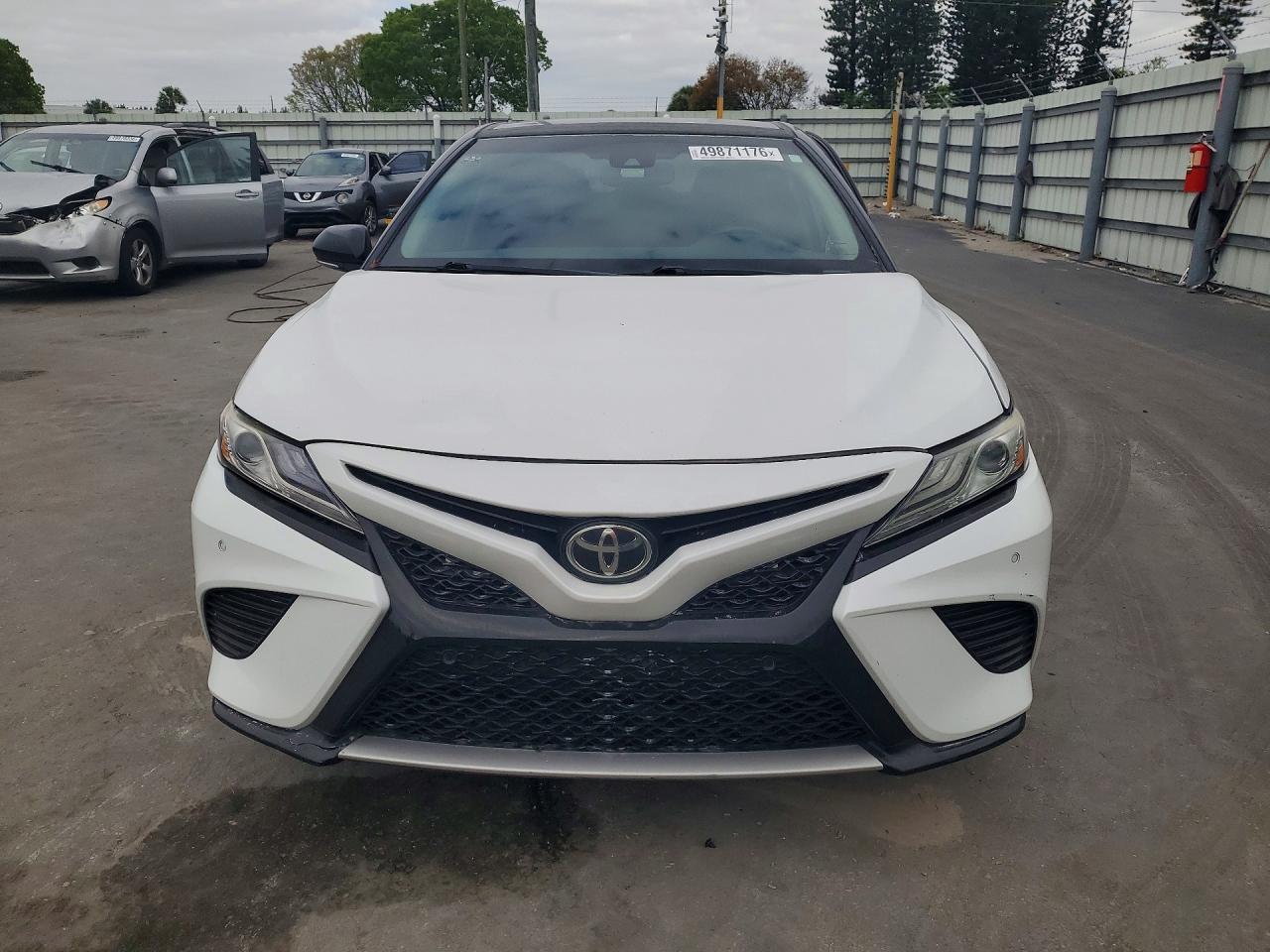 2018 TOYOTA CAMRY