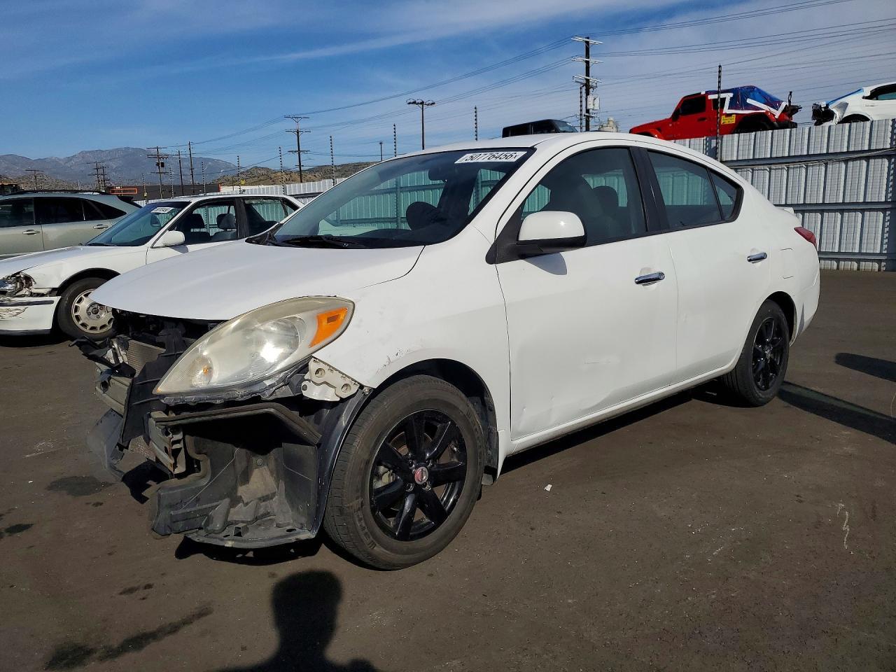 2014 NISSAN VERSA