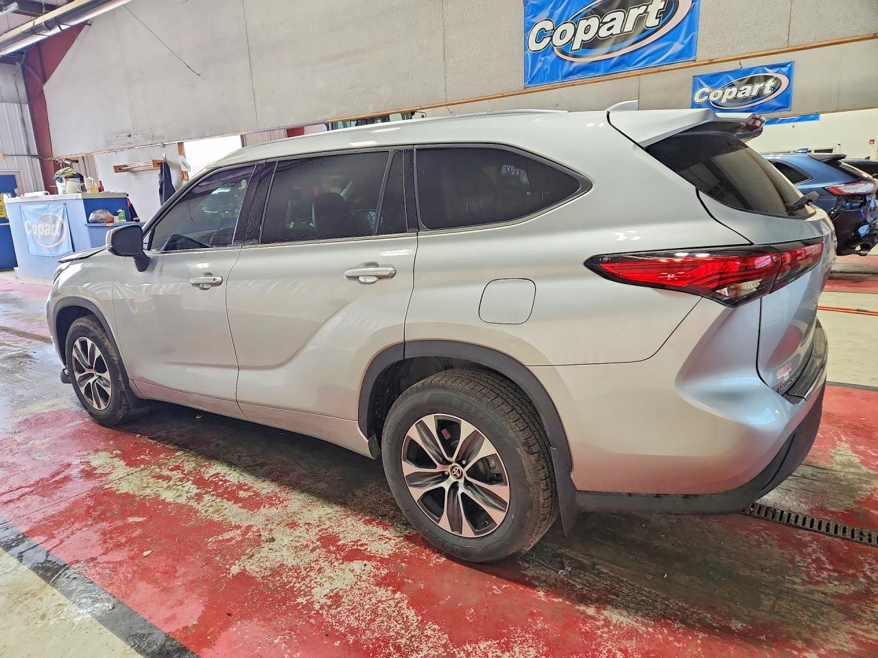 2021 TOYOTA HIGHLANDER