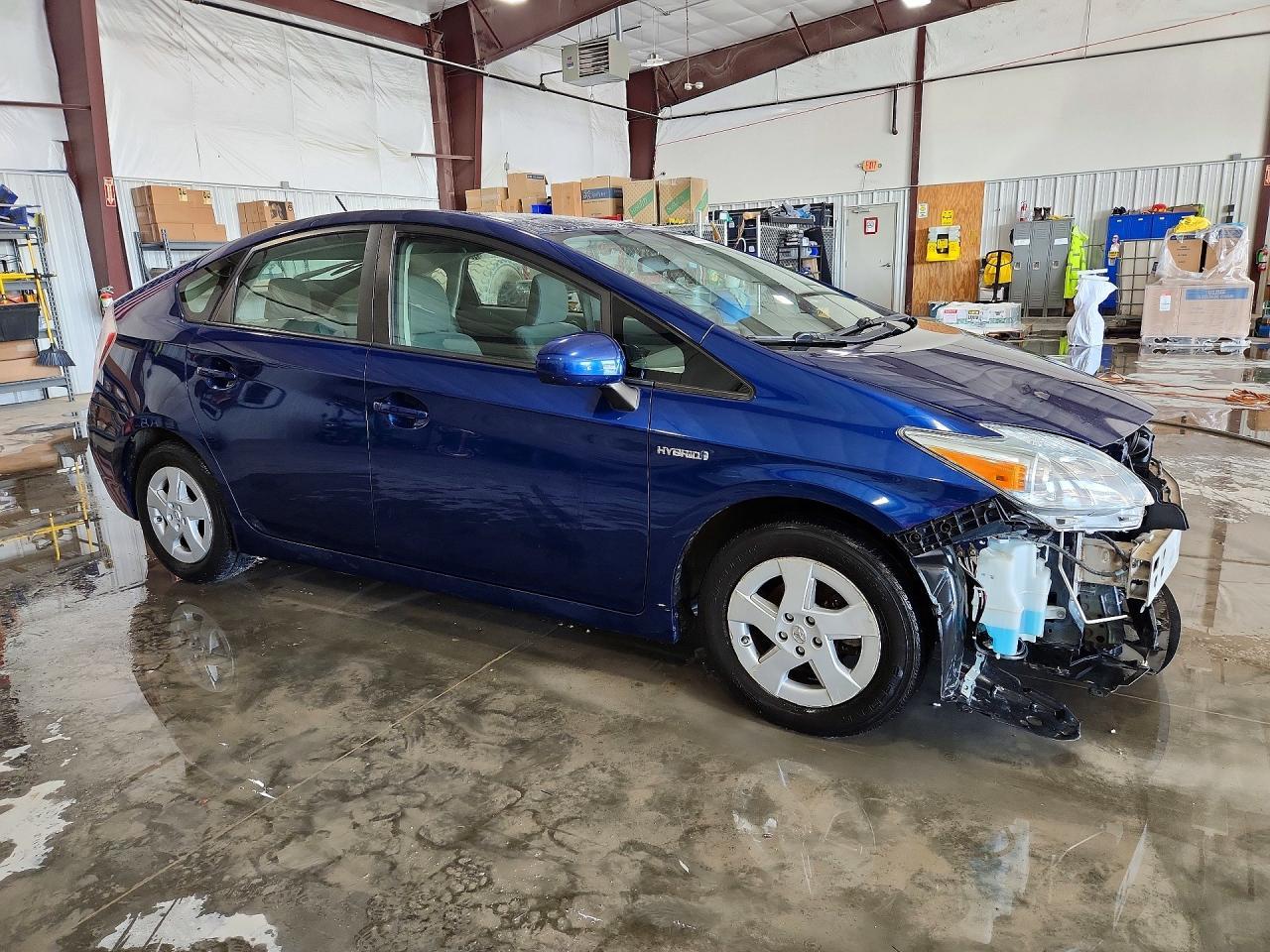 2011 TOYOTA PRIUS