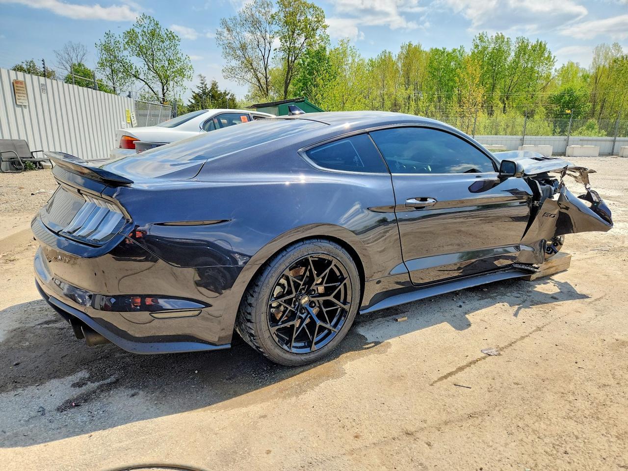 2022 FORD MUSTANG