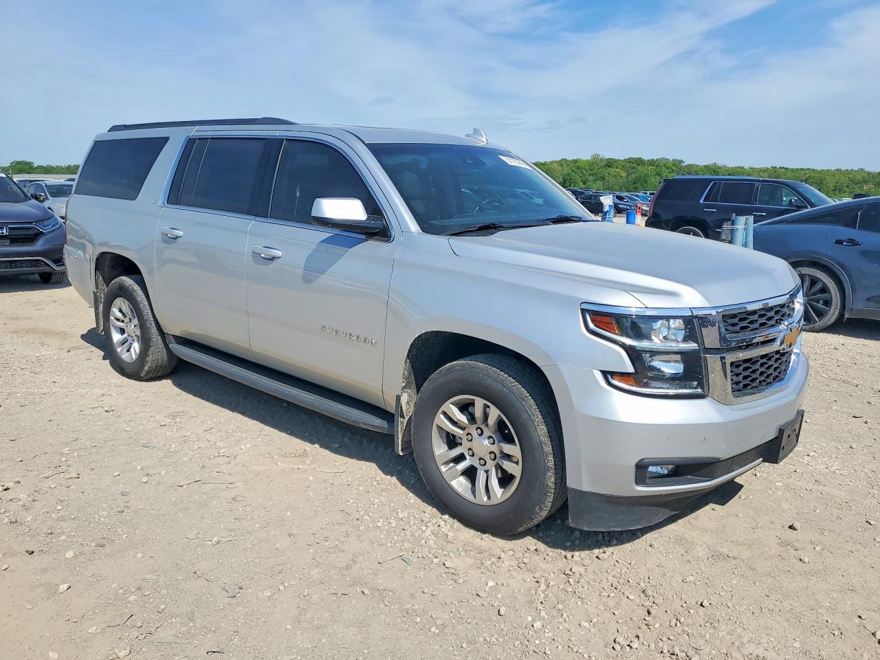 2017 CHEVROLET Suburban