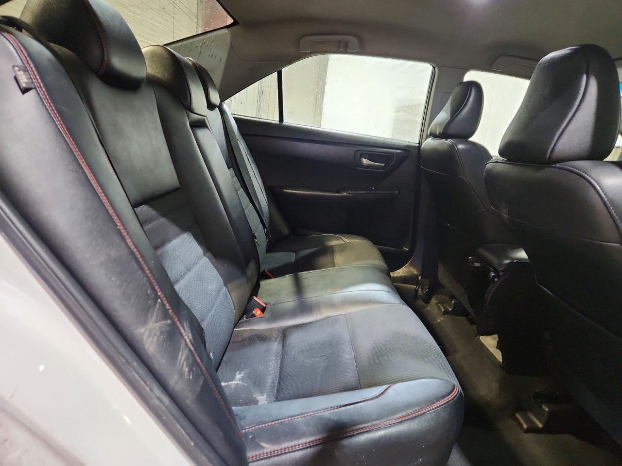 2015 TOYOTA CAMRY