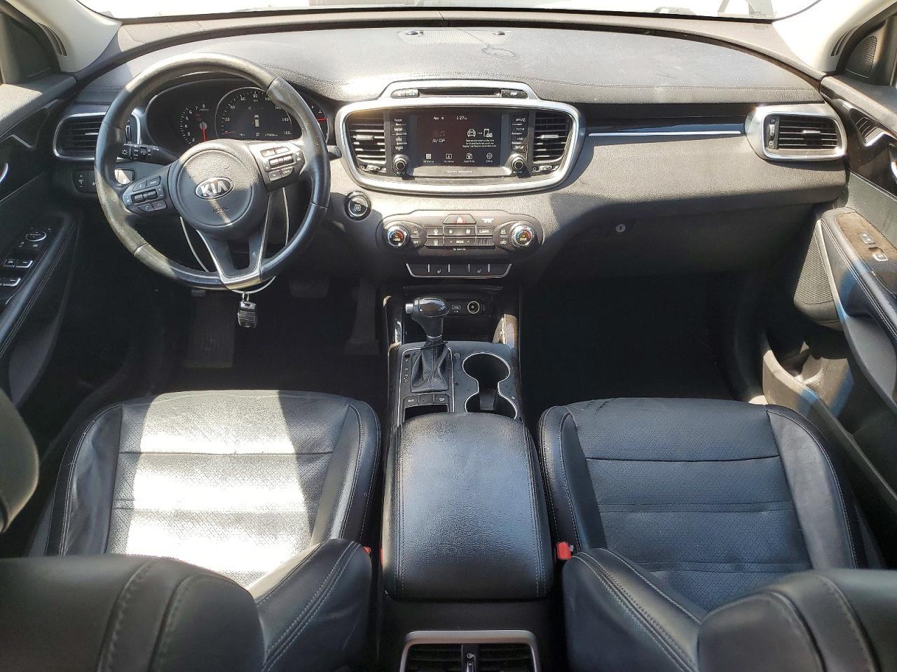 2017 KIA SORENTO