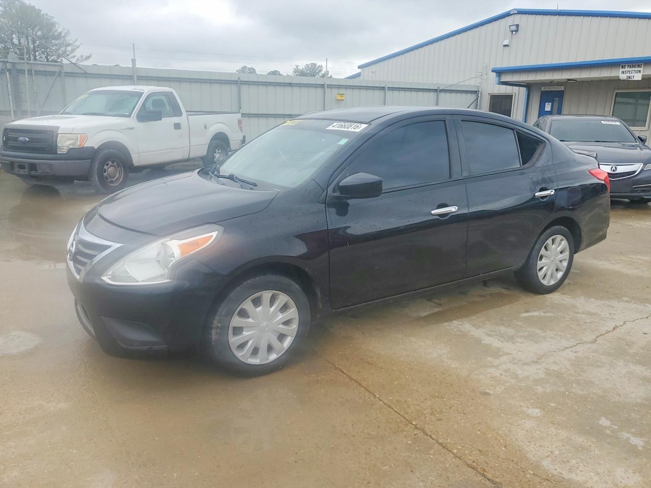 2019 NISSAN VERSA