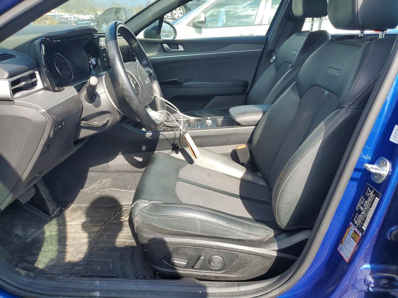 2022 KIA K5