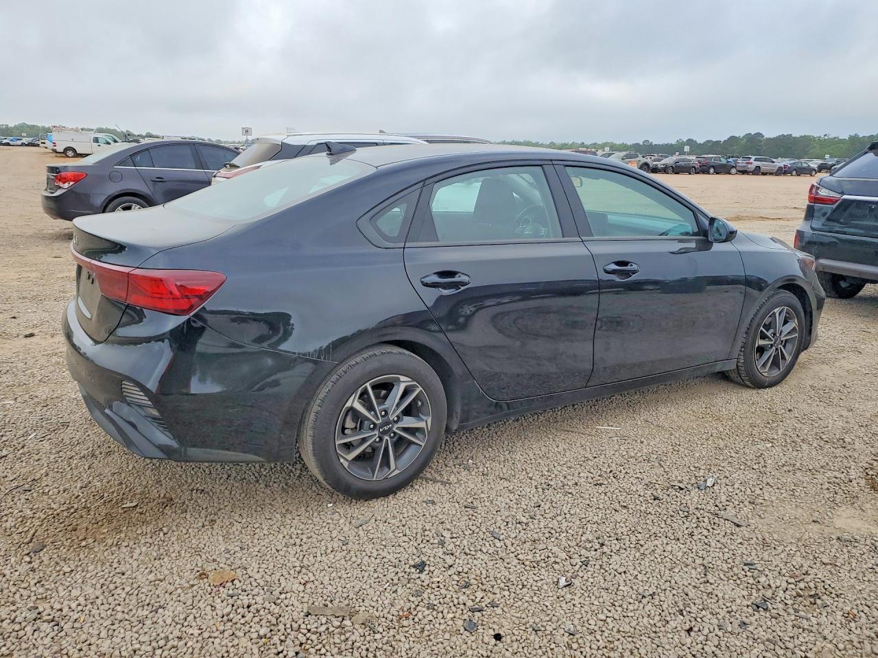 2024 KIA FORTE