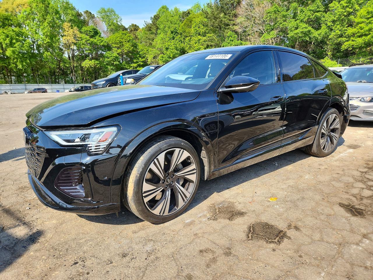 2024 AUDI Q8