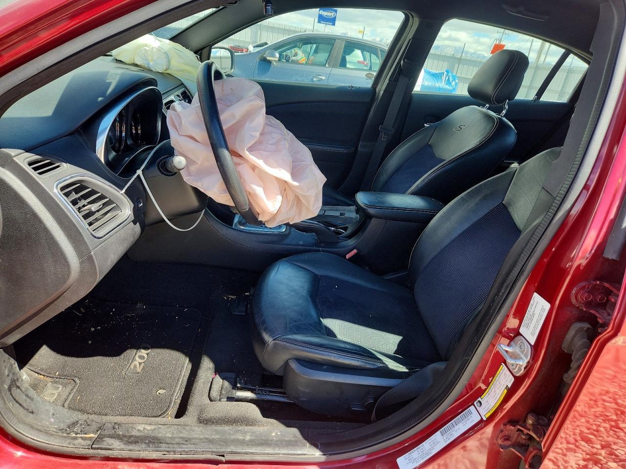 2013 CHRYSLER 200