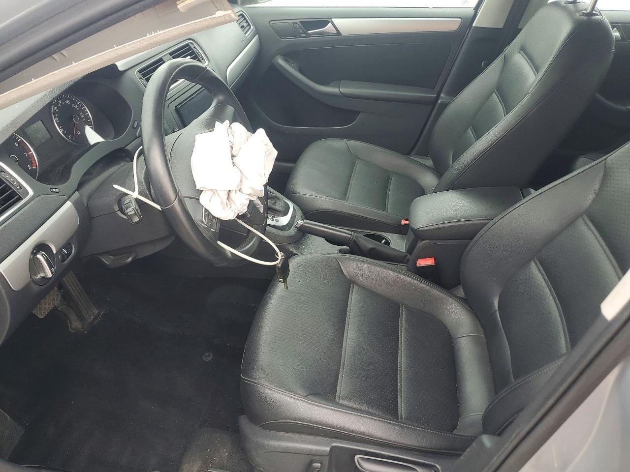 2013 VOLKSWAGEN JETTA