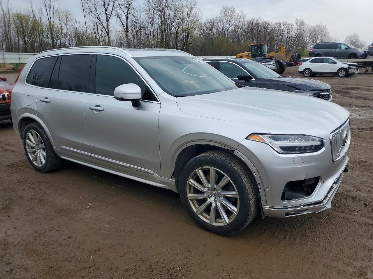 2019 VOLVO XC90