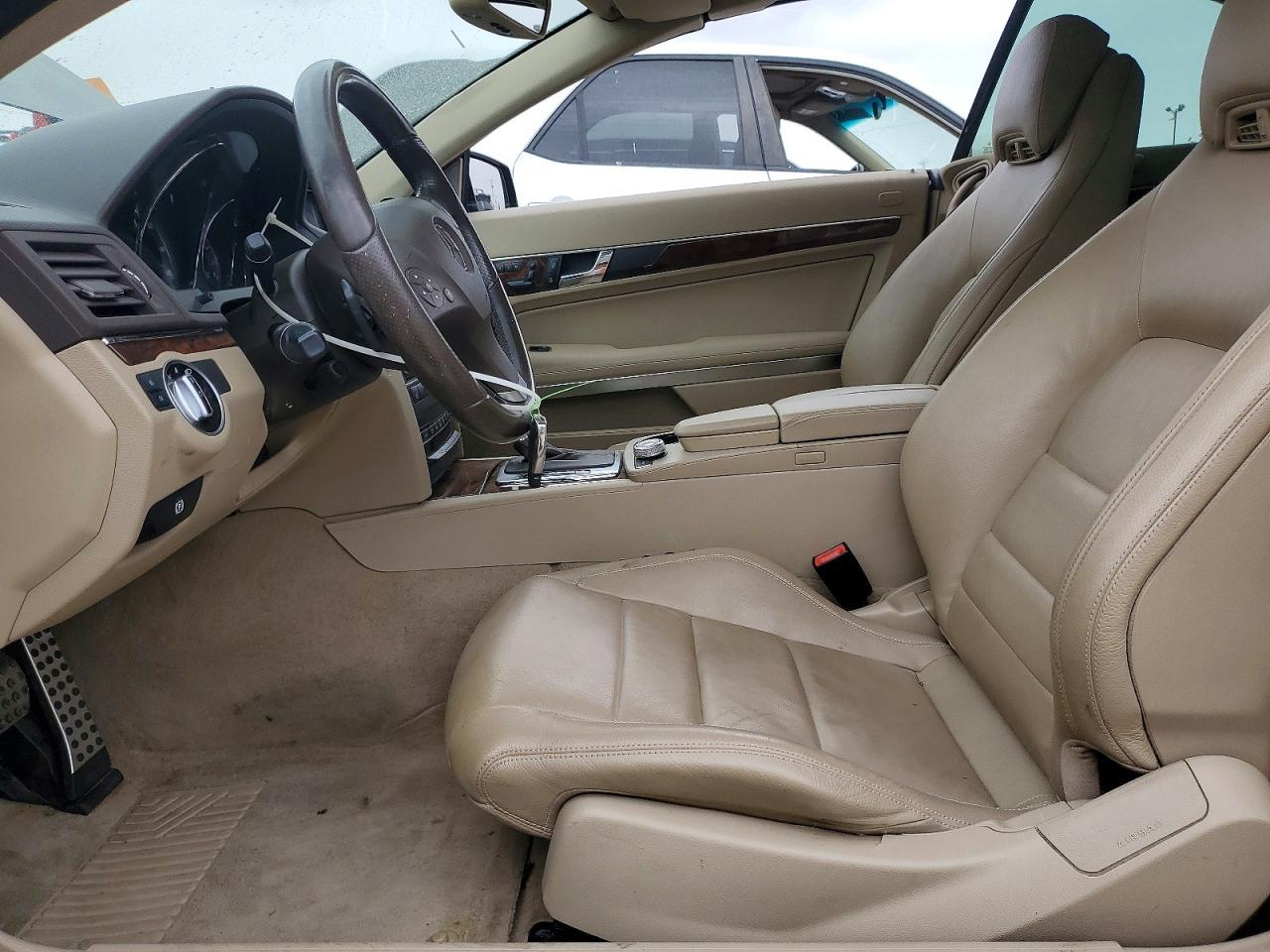 2011 MERCEDES-BENZ E-Class