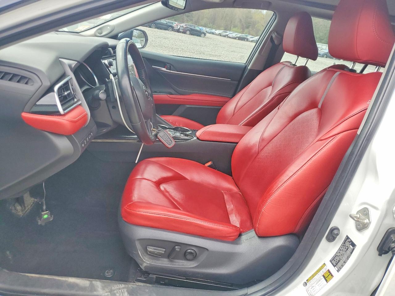 2018 TOYOTA CAMRY