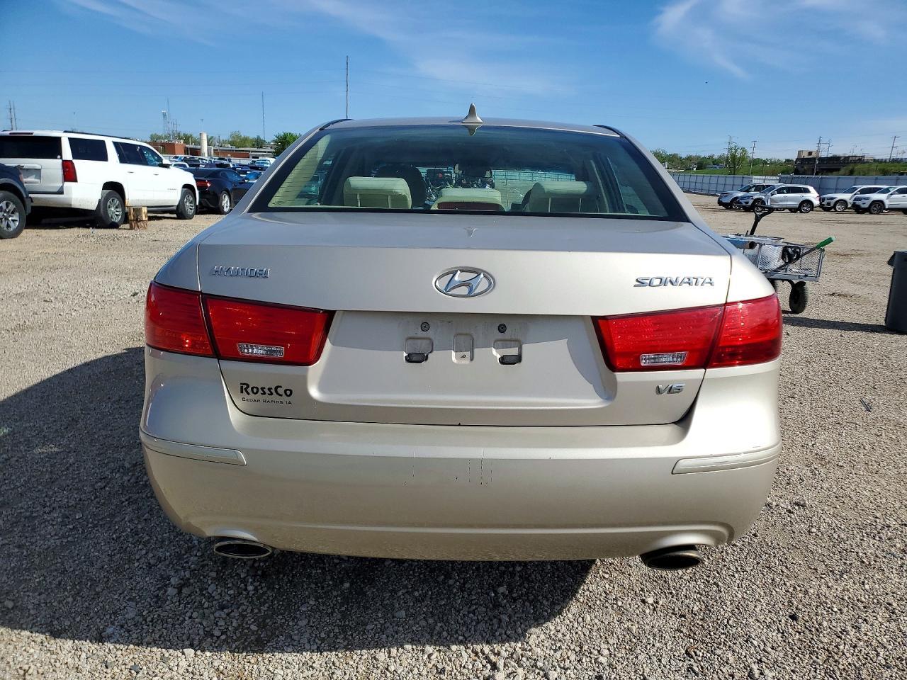 2009 HYUNDAI SONATA