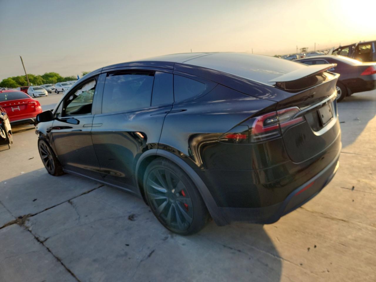 2024 TESLA MODEL X