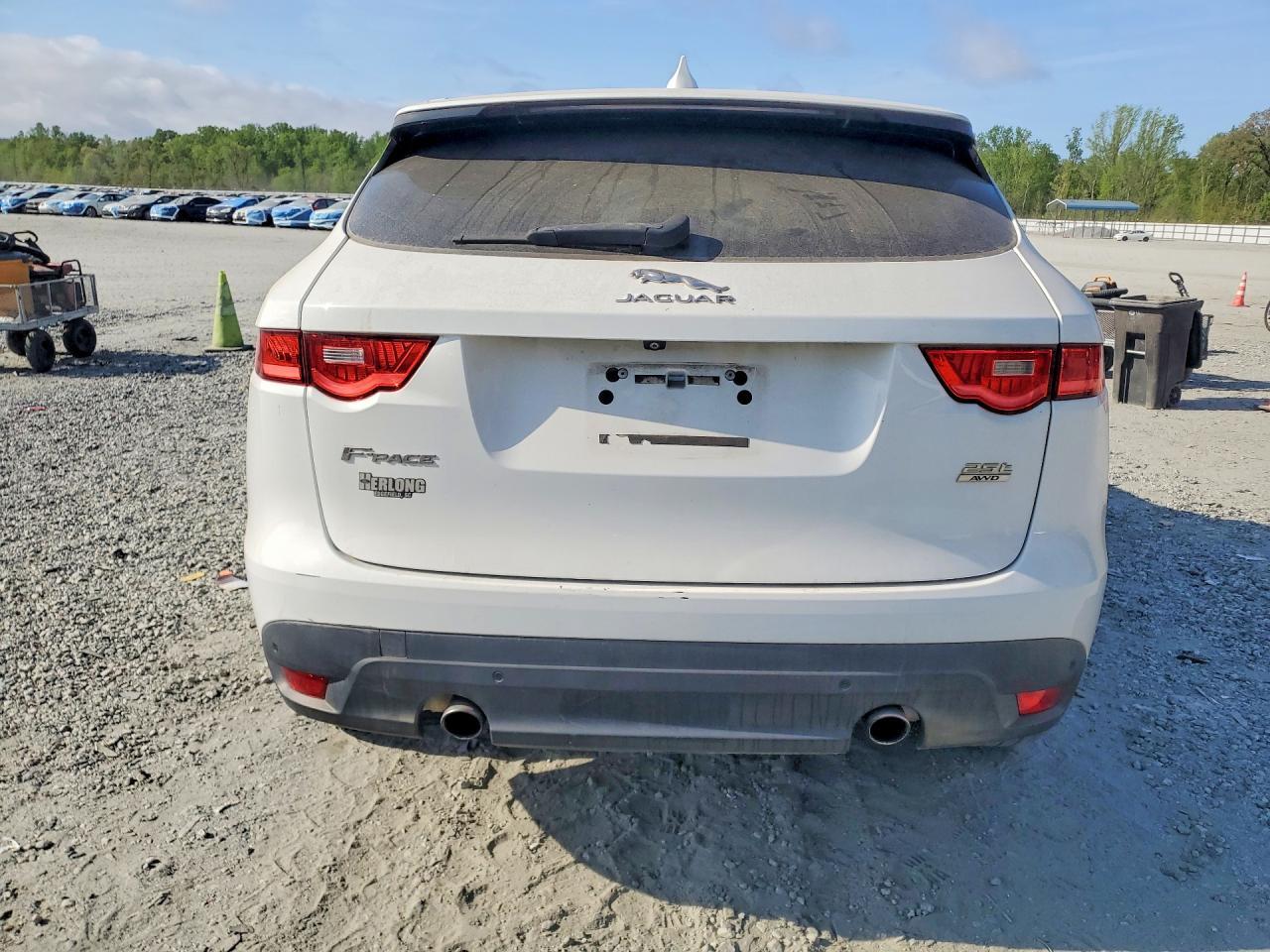 2019 JAGUAR F-Pace